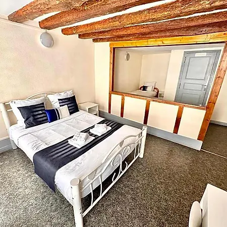 Hotel L'esperance Versailles