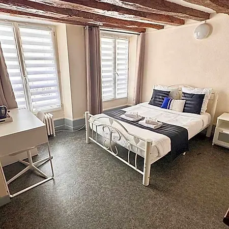 Hotel L'esperance Versailles
